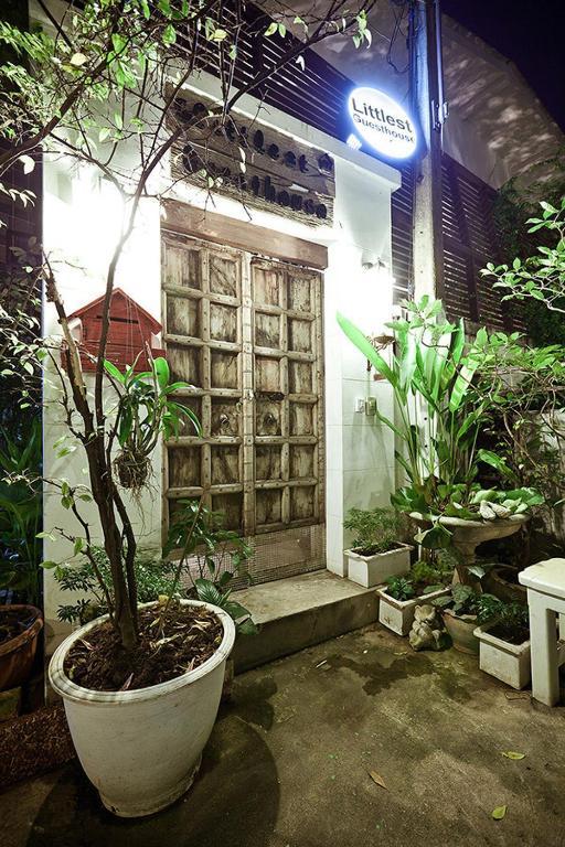 Littlest Guesthouse Bangkok Exterior foto
